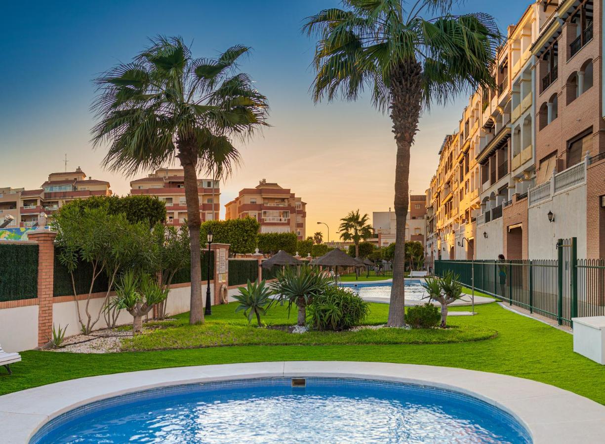 Apartamento 2 Dormitorios En La Mejor Zona De Roquetas Roquetas de Mar Exteriér fotografie